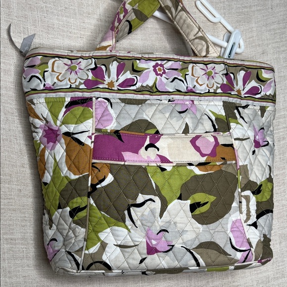 Vera Bradley Floral Quilted Tote Bag - Portobello Road Pattern - Picture 4 of 7